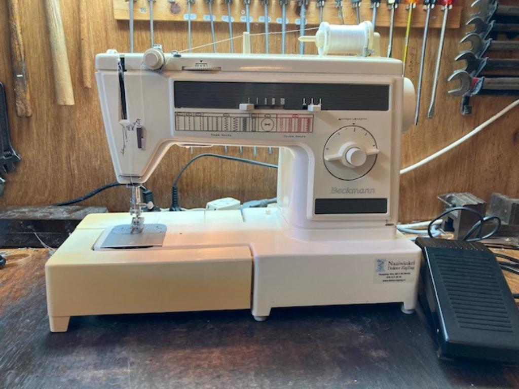 Beckmann zigzag naaimachine met vrije arm, Ophalen, Gebruikt, Naaimachine, Singer