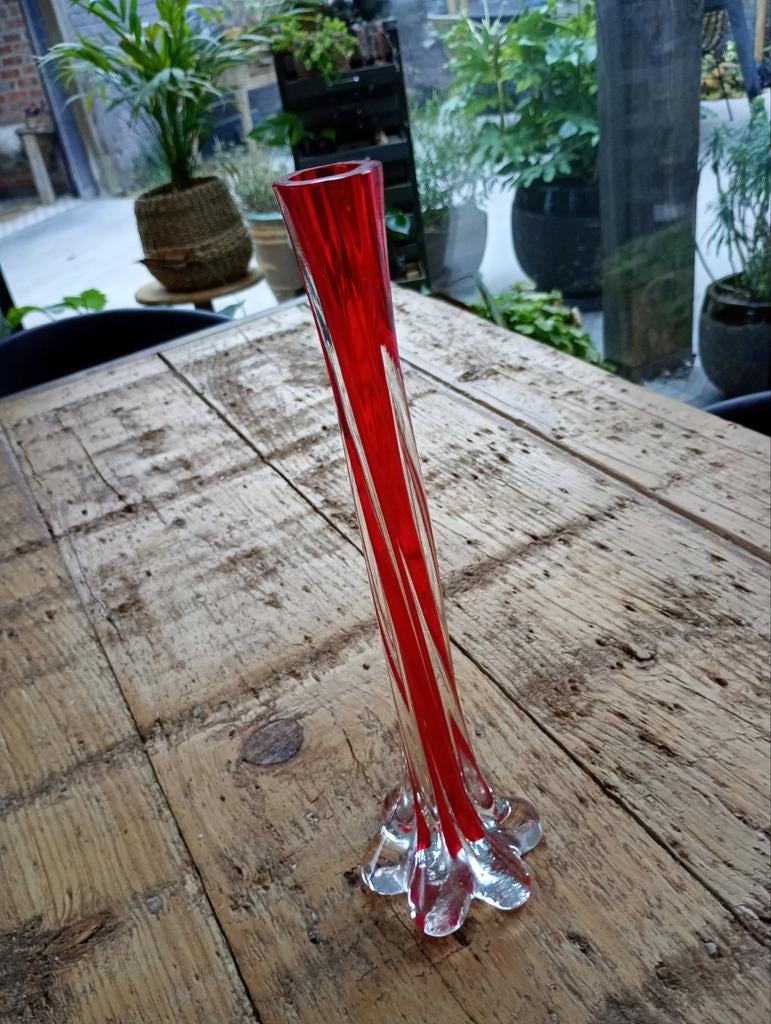 vaas, solifleur, rood, gedraaid glas, Murano, vintage, Huis en Inrichting, Ophalen, Rood
