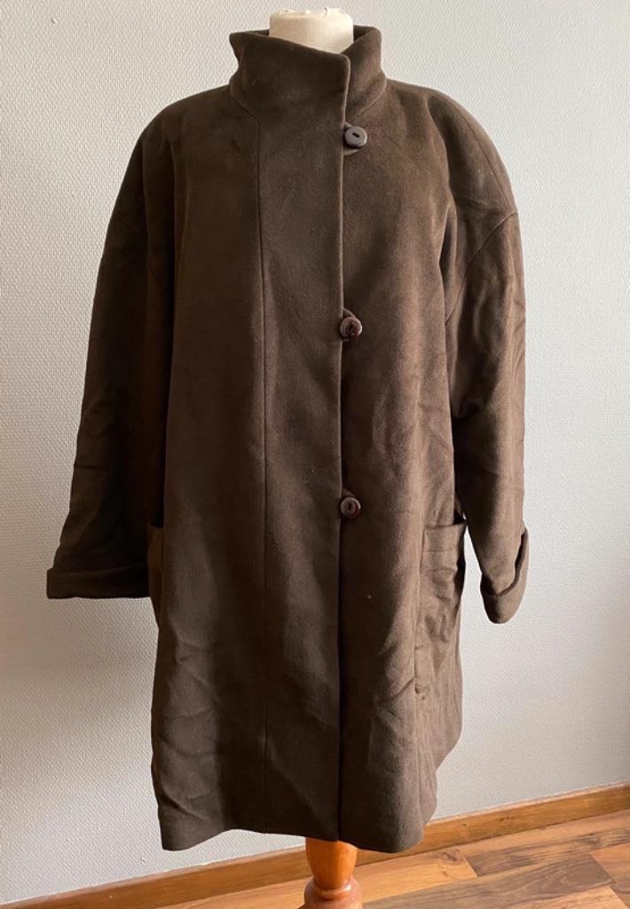 Bruine vintage mantel Antonette maat 42 - NIEUW, Kleding | Dames, Bruin, Verzenden, Maat 42/44 (L), Nieuw