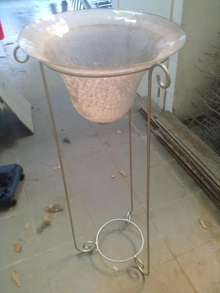 Bloempot in staander, Ophalen, Overige materialen, Gebruikt, 40 cm of meer