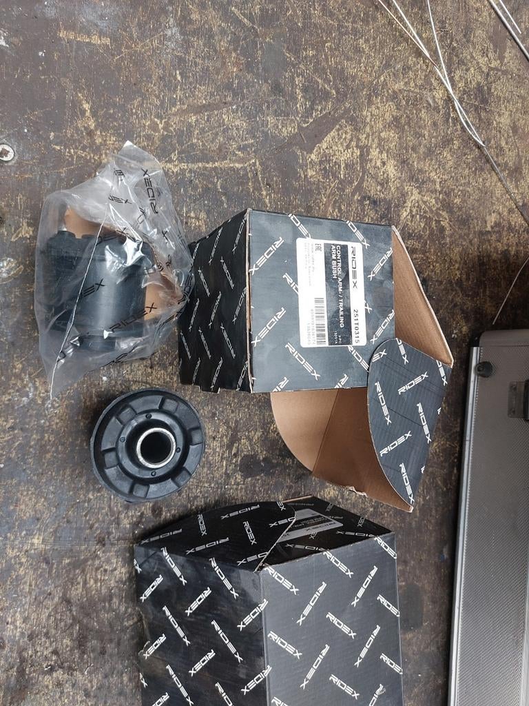 landrover freelander 2 draagarm bussen 2x, Ophalen of Verzenden, Nieuw