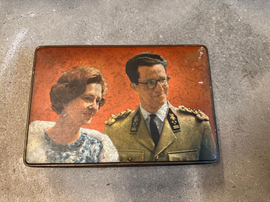 Boite métallique Baudouin et Fabiola de Belgique 1960, Collections, Boîte en métal, Enlèvement ou Envoi, Utilisé
