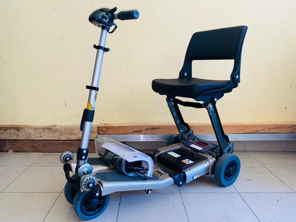Portable Freerider Luggie Scootmobiel pliable légère Scooter, Divers, Chaises roulantes, Comme neuf, Fauteuil roulant électrique