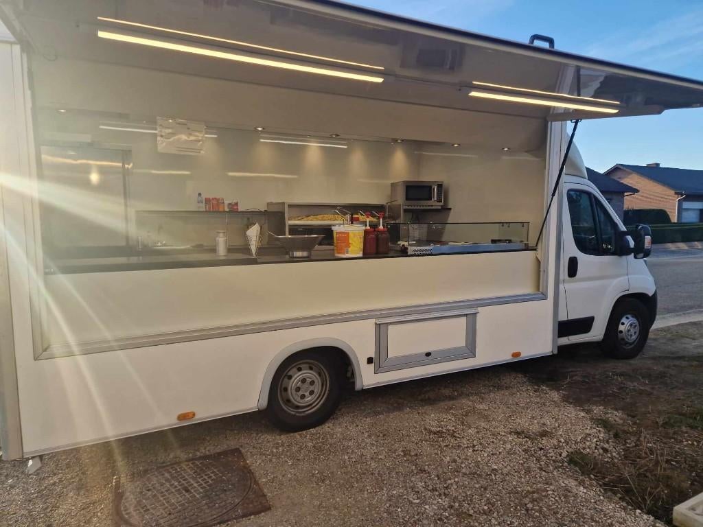 Frituurwagen/foodtruck te koop in nieuw staat citroen jumper, Enlèvement ou Envoi, Snacks