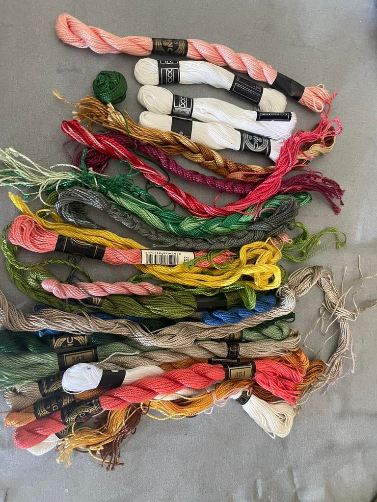 Borduurgaren geen split. Ook ideaal voor bandjes 25 stuks dm, Hobby & Loisirs créatifs, Enlèvement ou Envoi, Comme neuf
