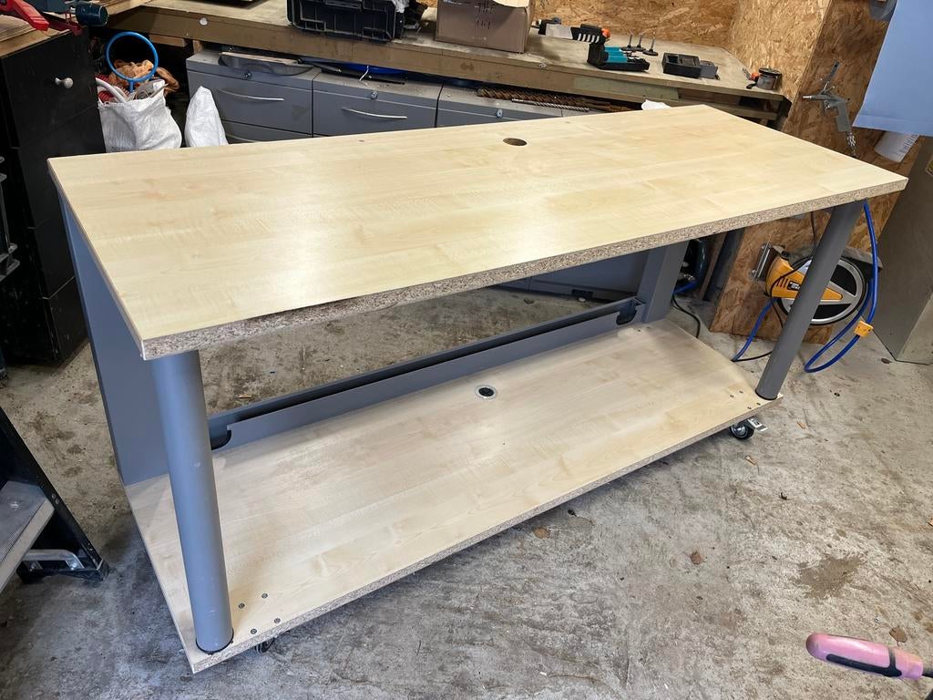 Servante/ Etabli sur roulettes supp 30 €, Bricolage & Construction, Établis, Utilisé, 170 cm ou plus, Enlèvement
