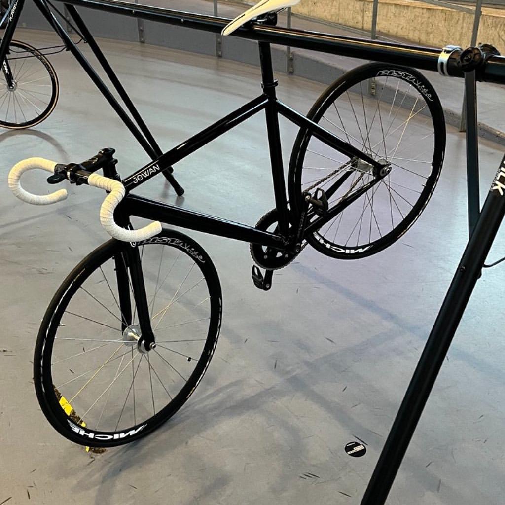 Pistefiets Zwart/Wit, Fietsen en Brommers, Ophalen, Zo goed als nieuw