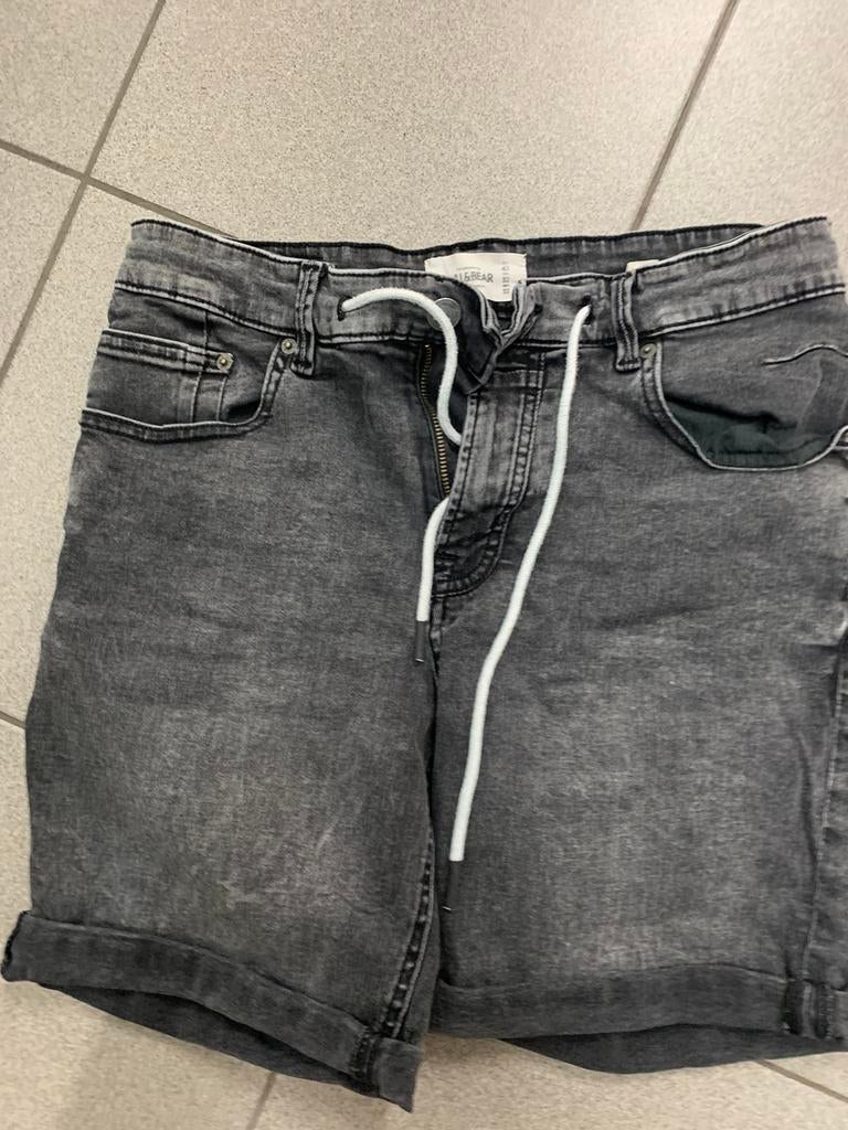 Jeans schort maat 42 pull&bear, Kleding | Heren, Ophalen of Verzenden, Zo goed als nieuw