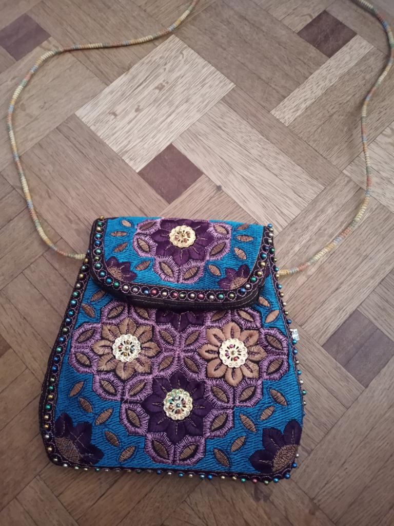 Sac à bandoulière coloré Pakistan, Enlèvement ou Envoi