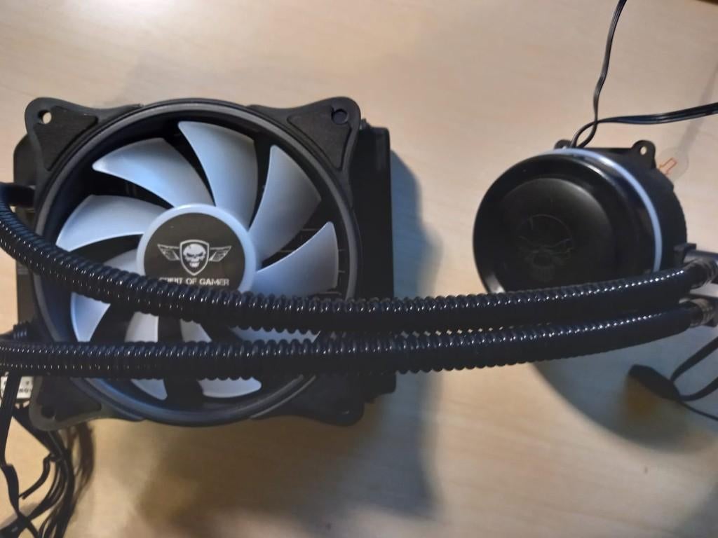 LIQUID FORCE ARGB CPUwaterkoeler nieuwstaat werking onbekend, Ophalen of Verzenden, Nieuw, Waterkoeling