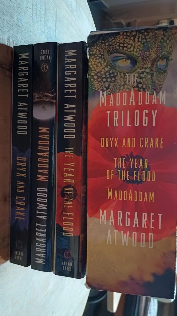 The MAddAddAm Trilogy, Ophalen, Gelezen, Margaret Atwood