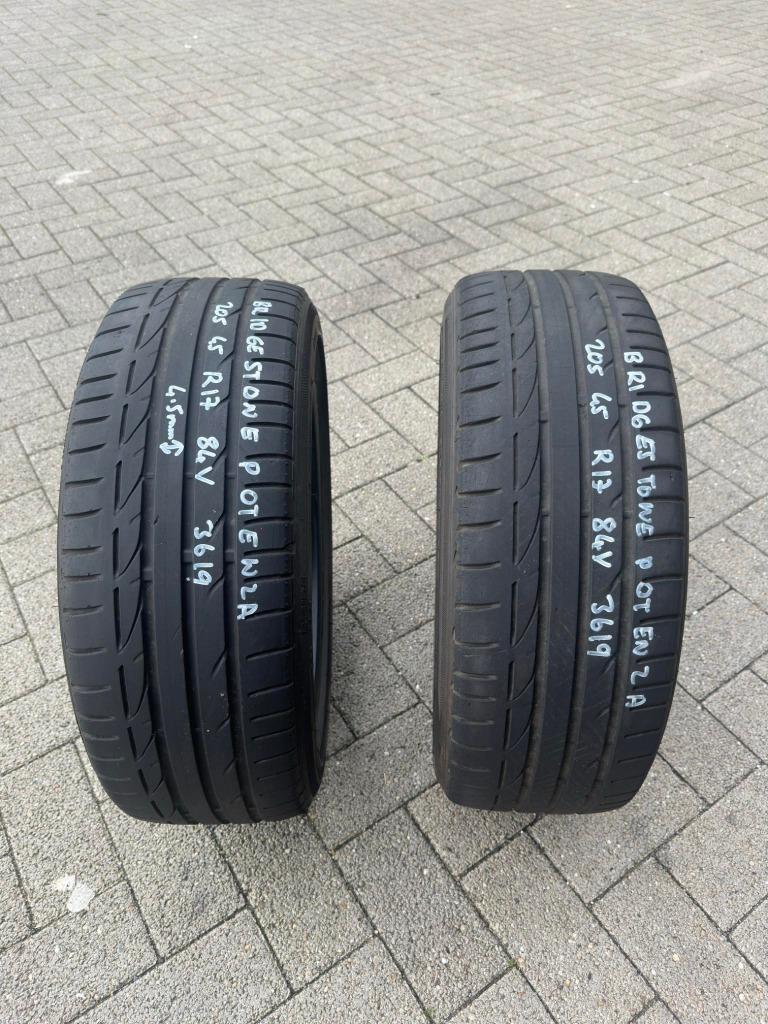 205 45 R17 84V 4.5mm BRIDGESTONE OCCASIE STUK PRIJS : 15€, Ophalen, BMW
