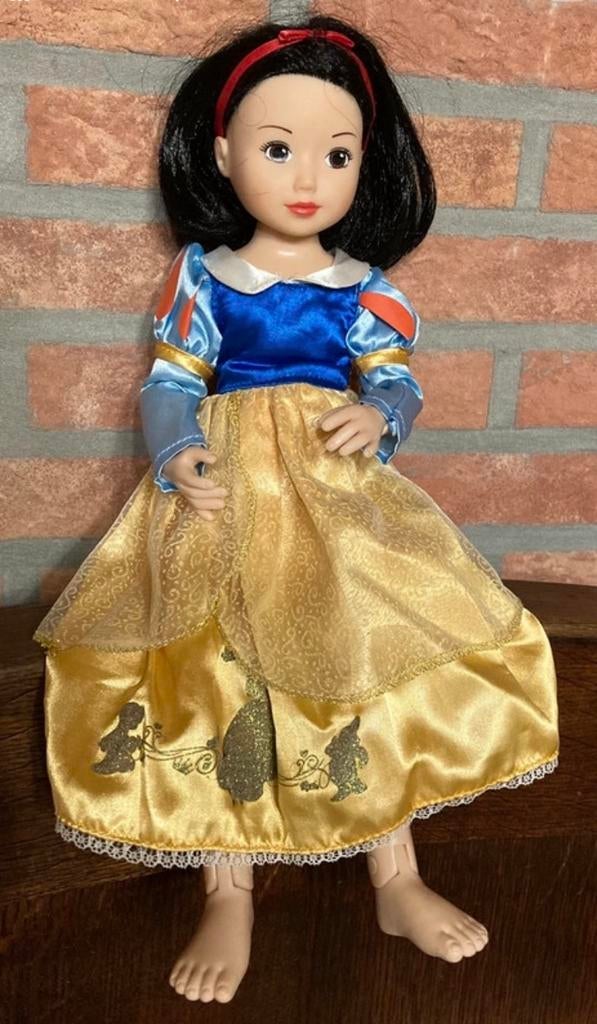 Poupée Blanche-Neige aux jambes et aux bras mobiles., Enlèvement ou Envoi, Comme neuf, Autres types