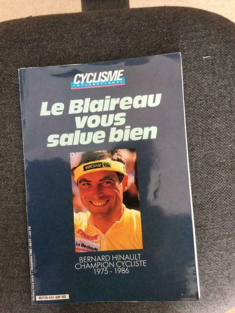 Revue LE BLAIREAU VOUS SALUE BIEN. BERNARD HINAULT, Ophalen of Verzenden, Gelezen, Sport en Vrije tijd