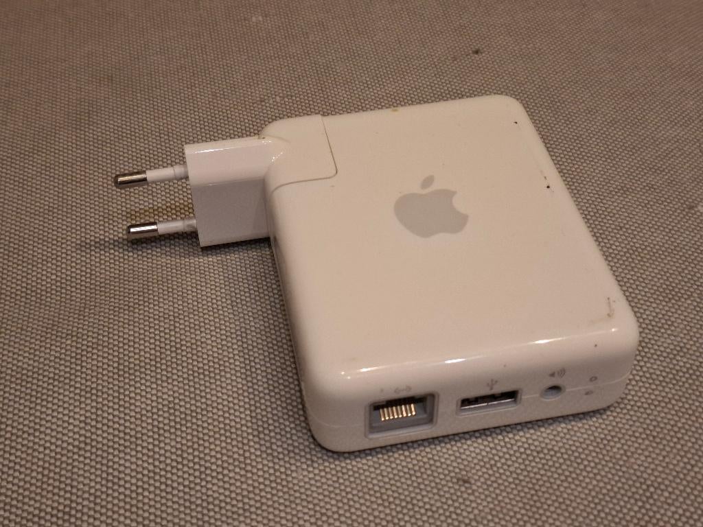 Apple Airport Express Base Station Model A1264, Ophalen of Verzenden, Gebruikt, Router met modem, Apple