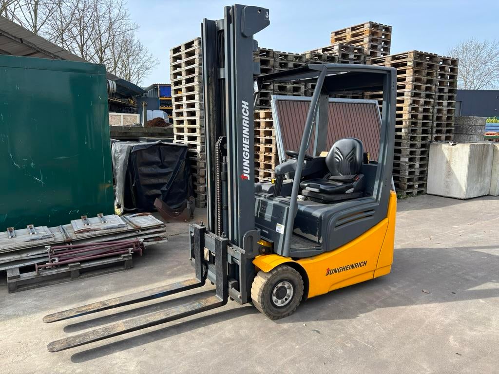 Jungheinrich Elektrische heftruck vorklift clark driewieler, Zakelijke goederen, Ophalen, Heftruck