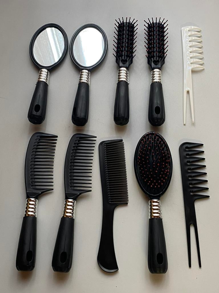 Set van 30 nieuwe haarborstels en kammen, prijs: 20€, Ophalen of Verzenden