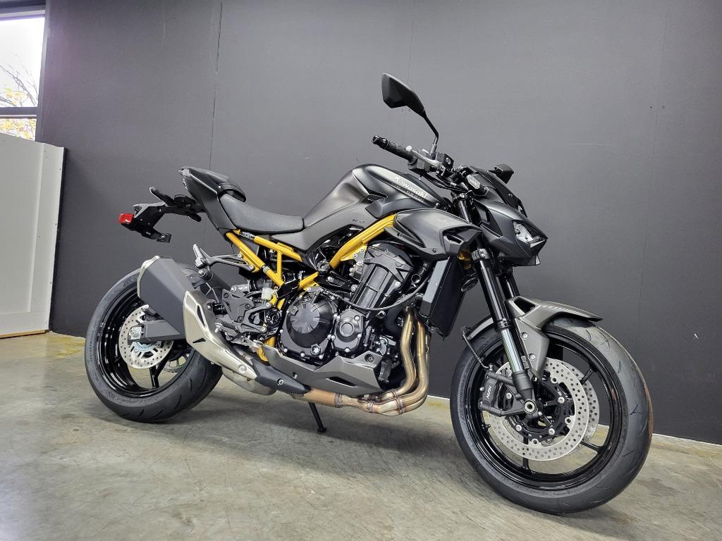 PROMO 2026 Kawasaki Z 900 (4j garantie, 4j Assistance), Motoren, Onderdelen | Kawasaki, Nieuw, Ophalen