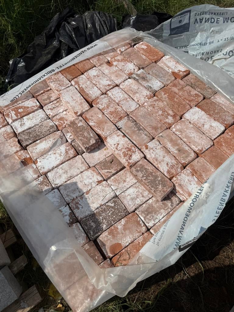 Oud laethem xm50 gevelstenen/metselstenen, Ophalen, Zo goed als nieuw