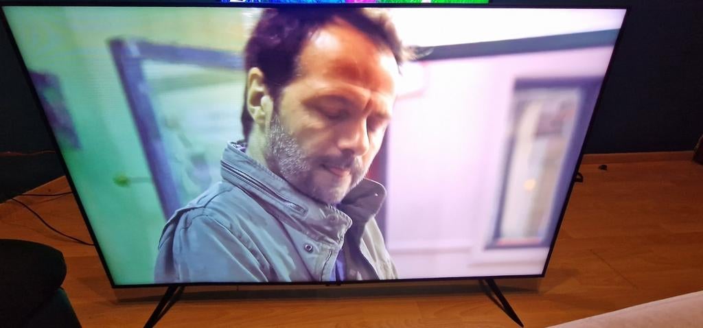 Samsung TV‼️‼️‼️ Met kleine defect‼️‼️‼️, Ophalen, QLED, Zo goed als nieuw, Samsung