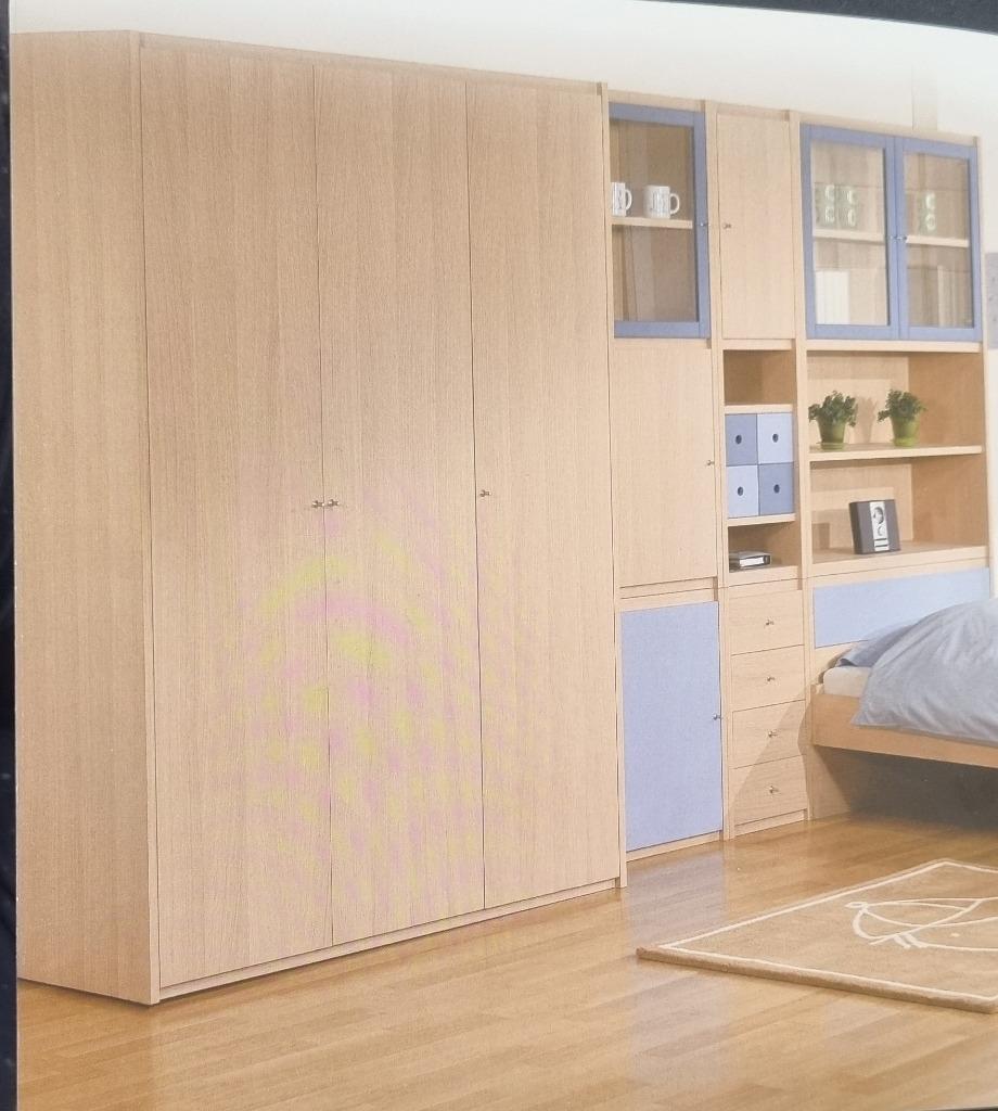 Jeugdkamer design Evan. Losse Kamerkasten met bureelblad, Kinderen en Baby's, Kinderkamer | Complete kinderkamers, Zo goed als nieuw