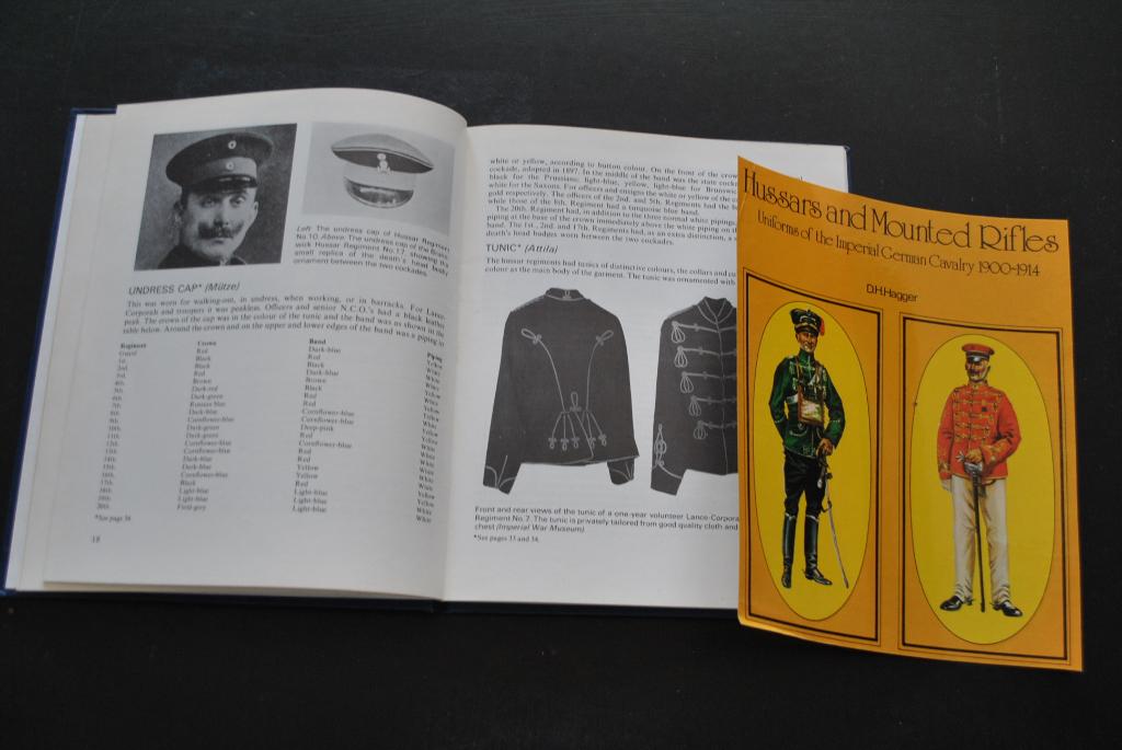 Hussars and mounted rifles Uniforms of the Imperial German, Enlèvement ou Envoi, Autres, Livre ou Revue