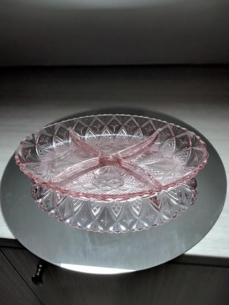 retro schaal in rose persglas met 4 vakken antiek, Ophalen of Verzenden