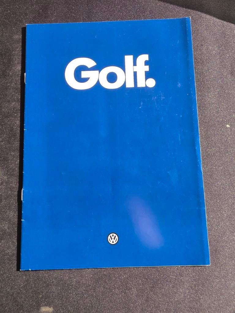 Brochure Volkswagen Golf 1984 incl. GTI, Boeken, Auto's | Folders en Tijdschriften, Volkswagen, Ophalen of Verzenden