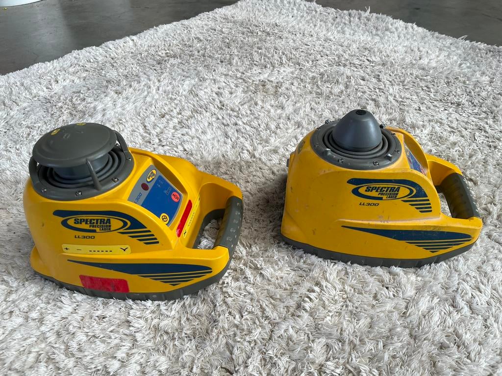 Spectra LL300, Doe-het-zelf en Bouw, Ophalen, Gebruikt