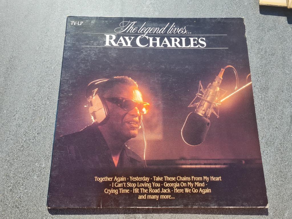 LP - Ray Charles - The legend lives - 1981, Ophalen of Verzenden