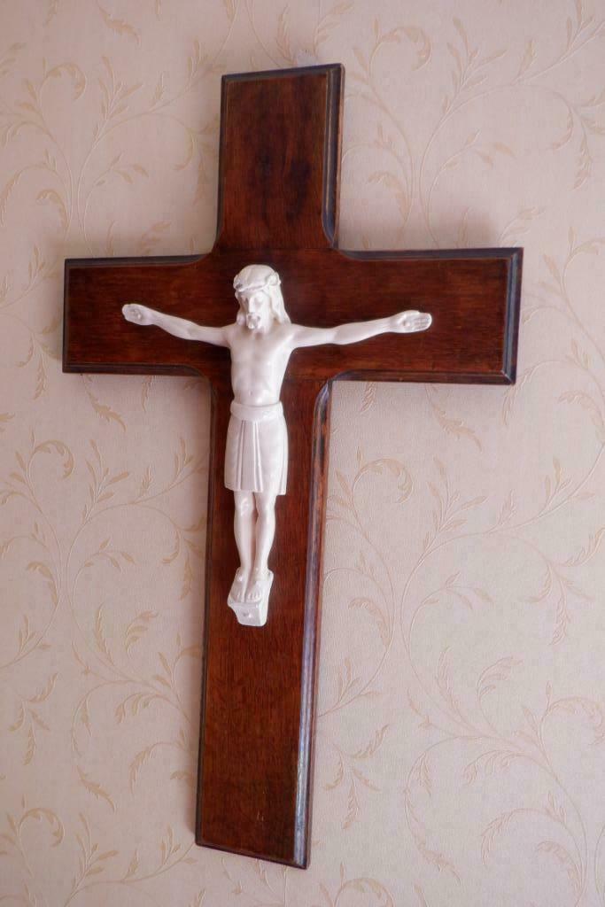 houten kruisbeeld met Jezus, Enlèvement