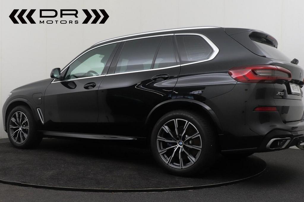 BMW X5 45e xDrive PHEV M PACK - DAB - APPLE CARPLAY/ANDROID, 0 min, 0 kg, Zwart, https://public.car-pass.be/vhr/80e0a129-73a7-4ff6-af38-2006dc132c1a