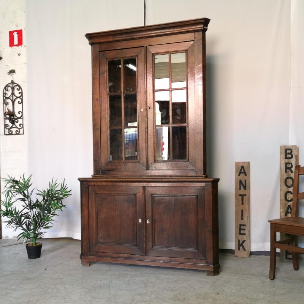 Antieke Louis Philippe hoek-/vitrinekast in eik H 211 B 127, Antiek en Kunst, Curiosa en Brocante, Ophalen