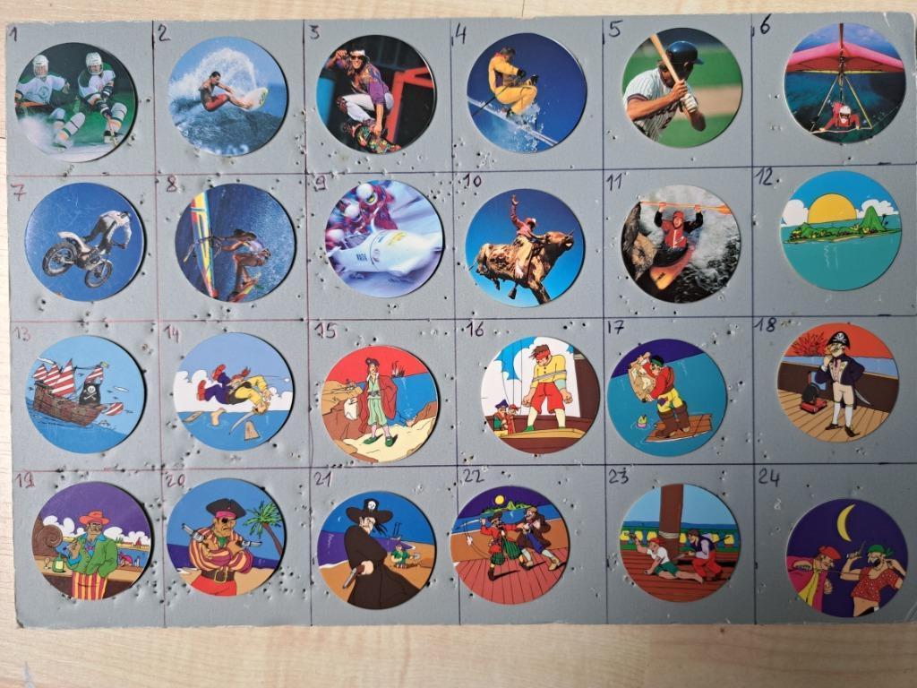 Flippo pog, flippos, skippies, petten, enz... bij de doos, Ophalen
