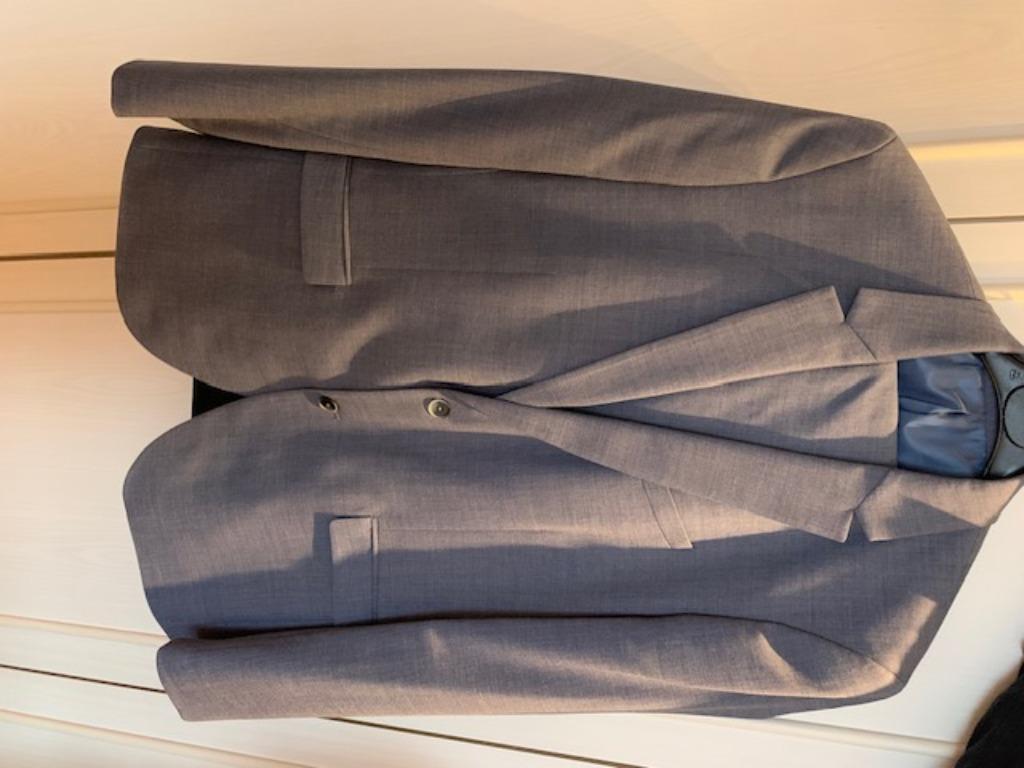 Costume 2 pièces (mis une seule fois pour un mariage ), Gris, Taille 52/54 (L), Enlèvement, JULES