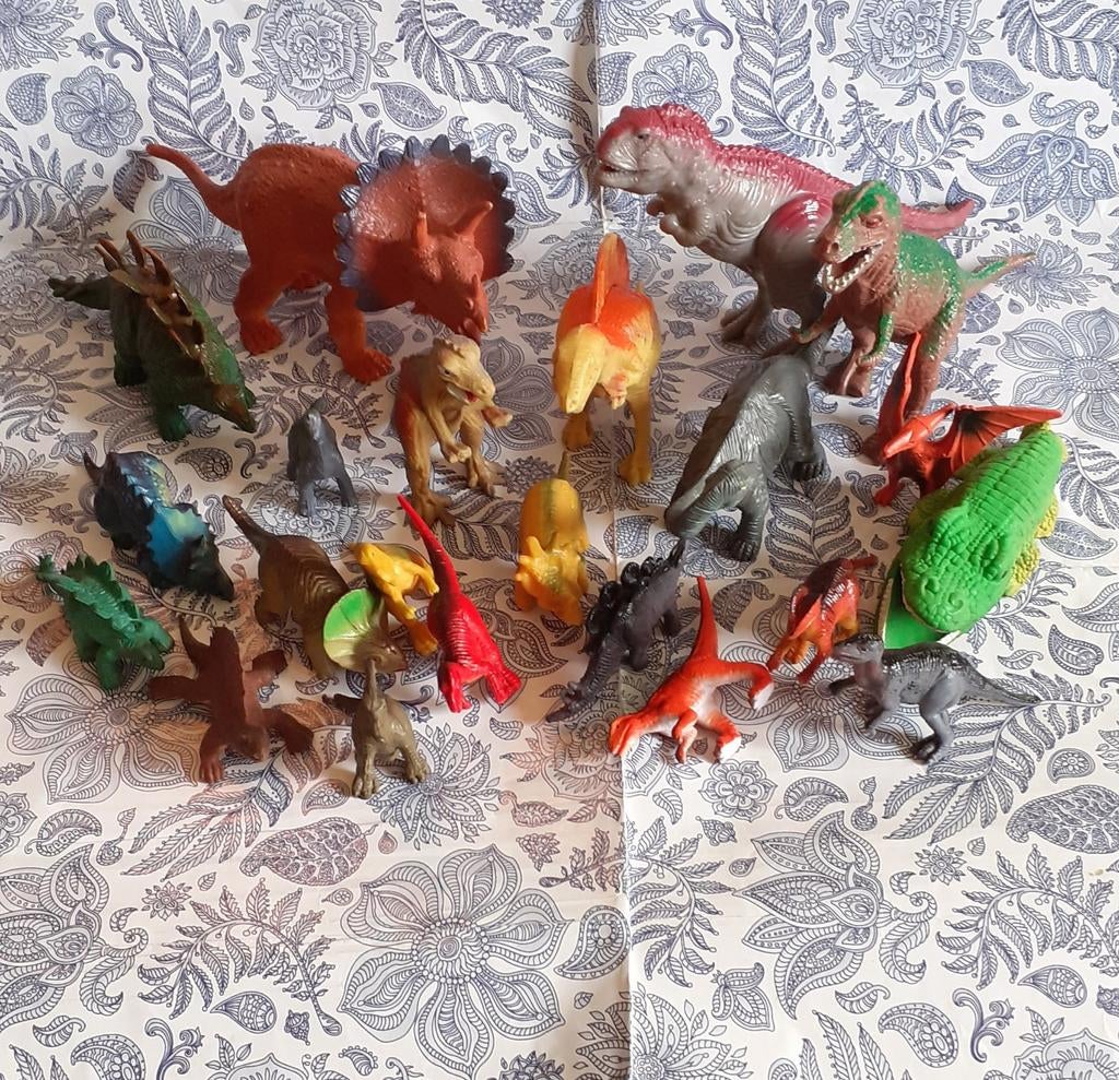 lot de 22 figurines animaux prehistorique, Verzamelen, Beelden en Beeldjes, Zo goed als nieuw, Dier, Ophalen of Verzenden