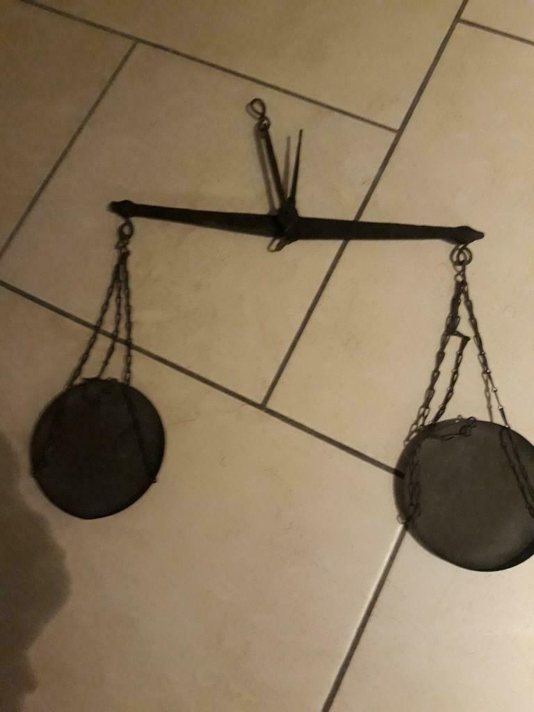 Balance en cuivre , suspendue, Antiquités & Art, Enlèvement ou Envoi