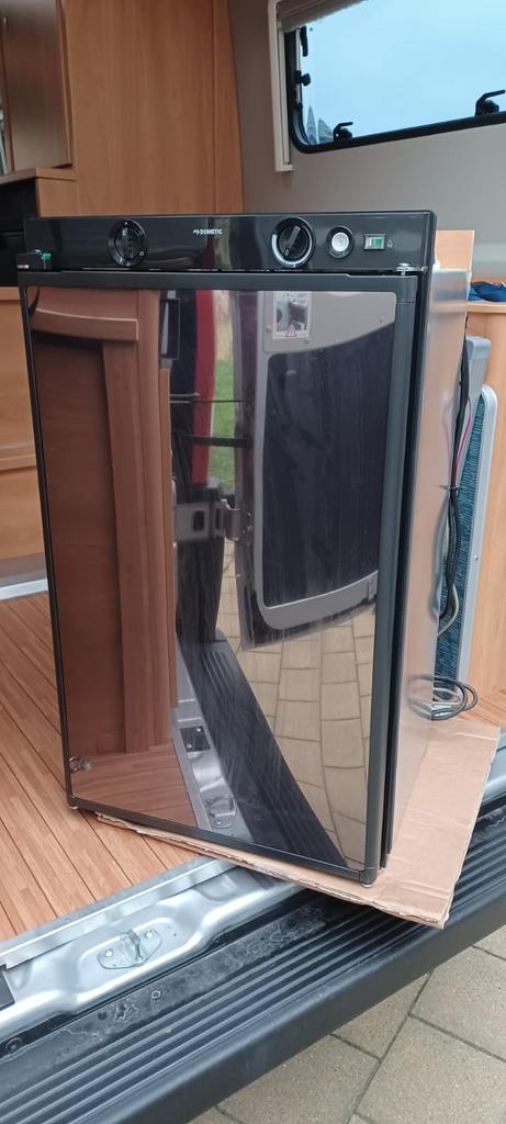 Camper koelkast Dometic, Ophalen, Zo goed als nieuw