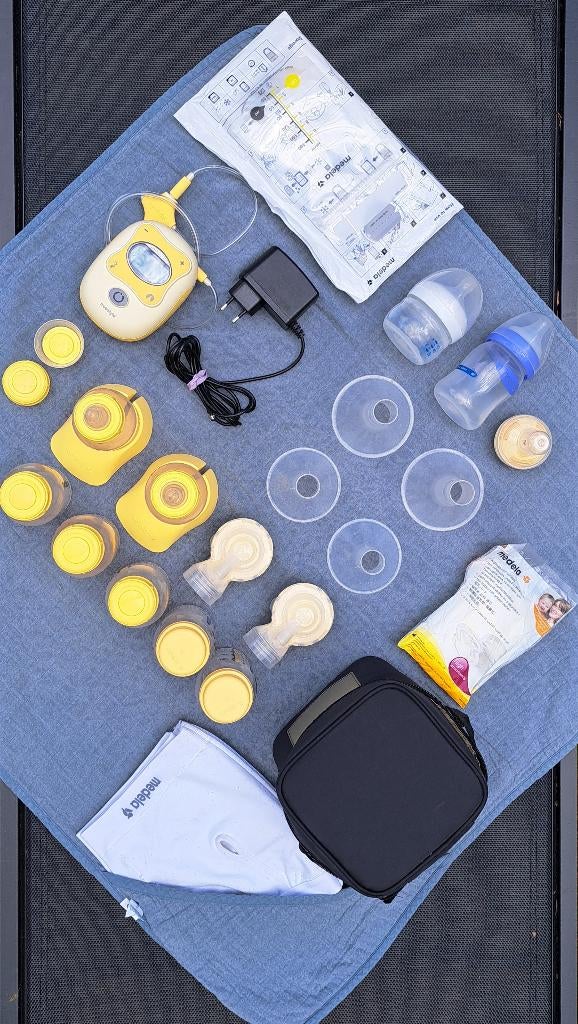 Medela Freestyle dubbel + zeer veel extra's! Werkt top., Ophalen, Gebruikt, Borstkolf