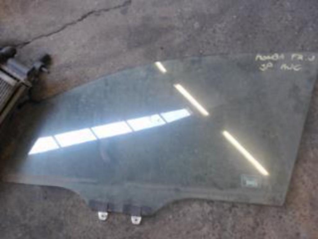 Vitre avant gauche Honda FR-V 2004-2011 LP/9004, Enlèvement ou Envoi, Utilisé, Honda