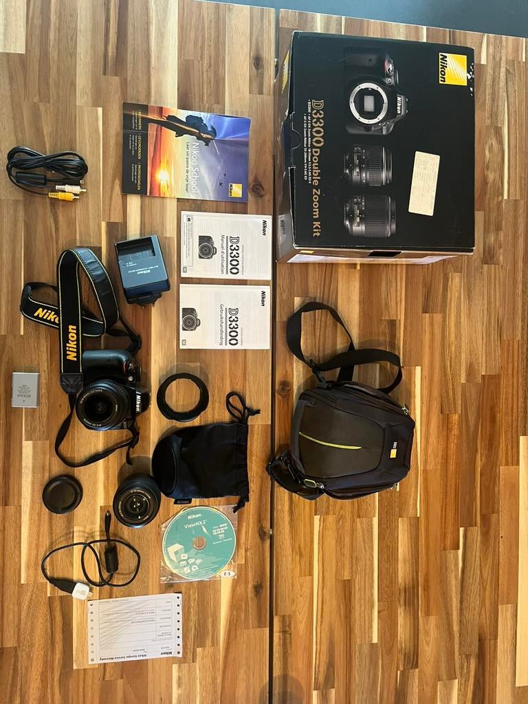 Nikon 3300+ accessoires, Enlèvement ou Envoi, Comme neuf, Nikon