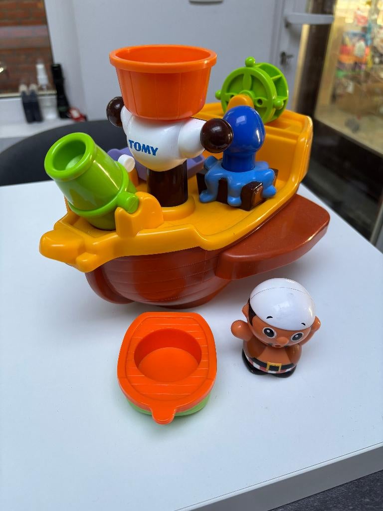 TOMY Badspeelgoed Piratenboot – Superleuk voor in bad!, Ophalen of Verzenden, Gebruikt