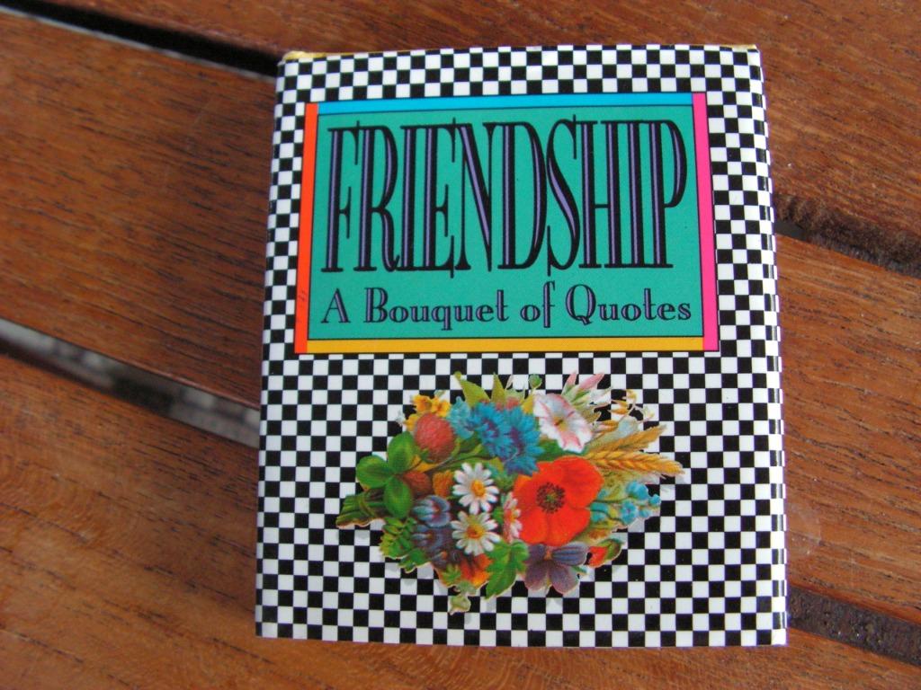 Klein boekje “Friendship – A Bouquet of Qoutes, Ophalen of Verzenden, Zo goed als nieuw
