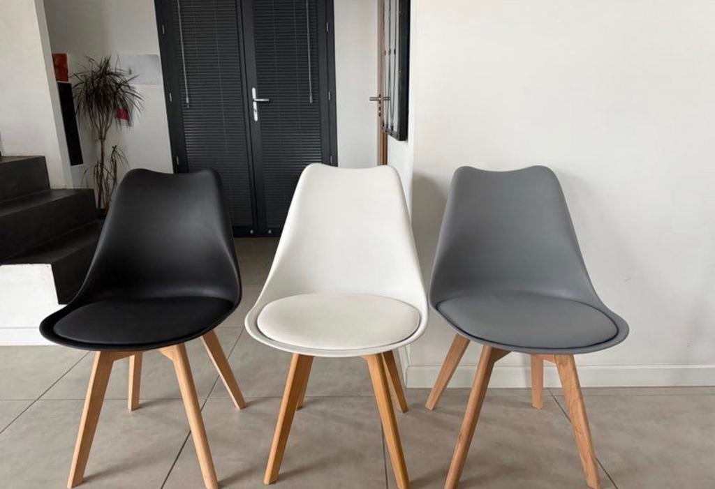 CHAISE NEUVE NOIR BLANC GRIS STOCK LIMITÉ, Antiquités & Art, Enlèvement