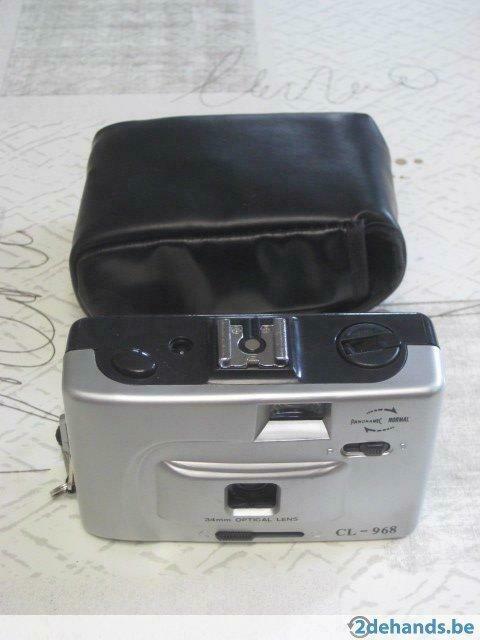 analoog fototoestel 135mm, werkt met tasje liefst inlichting, Enlèvement ou Envoi, Neuf, Compact, Autres Marques