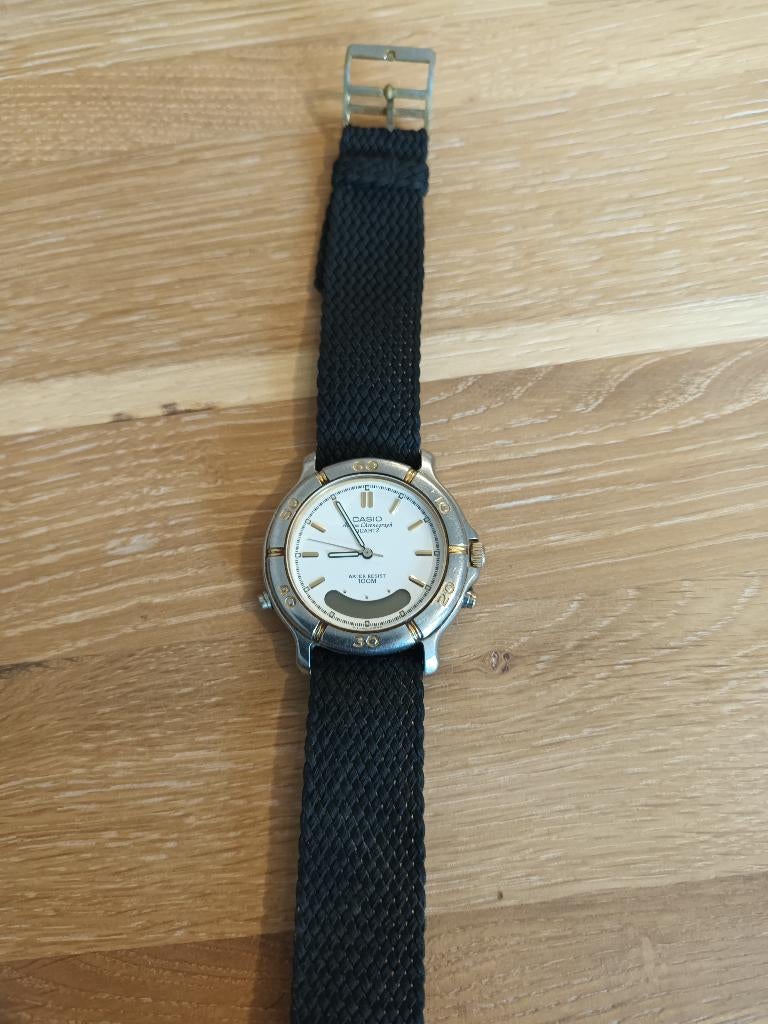 Casio AW-502, Bijoux, Sacs & Beauté, Montres | Hommes, Enlèvement ou Envoi, Utilisé, Montre de poche, Casio
