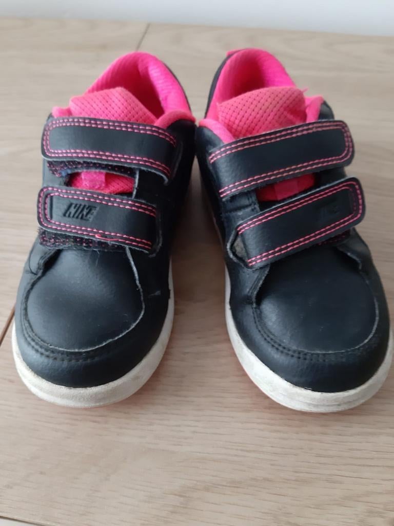 Basket Nike taille 26, Enfants & Bébés, Enlèvement, Utilisé