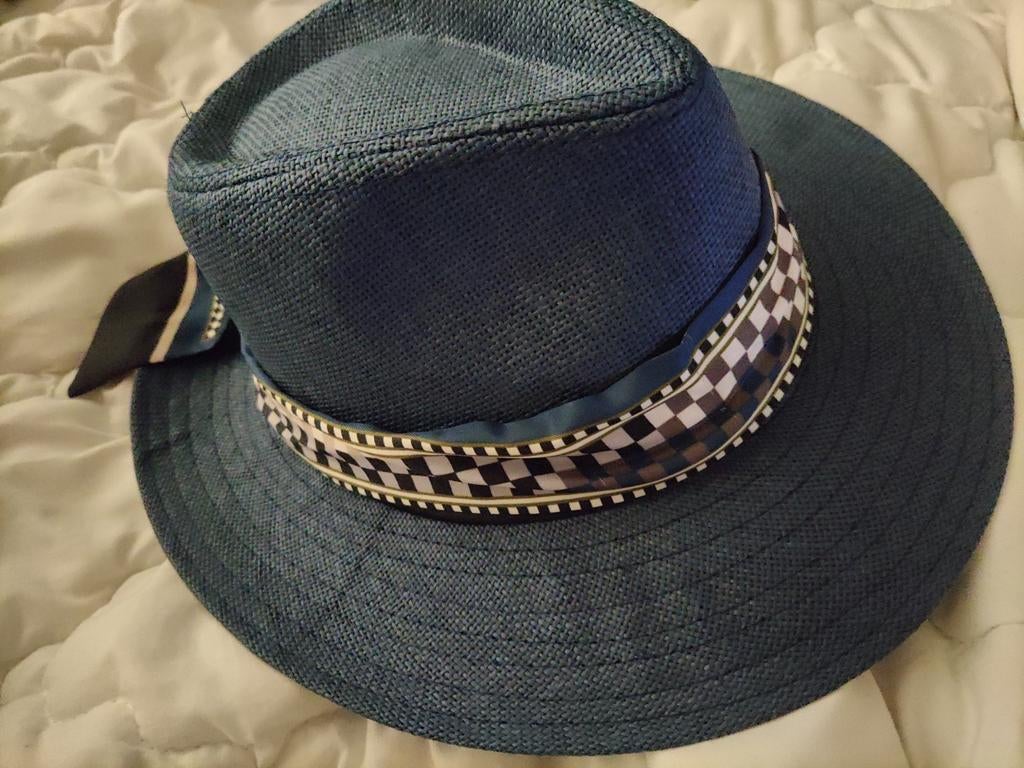 Blauwe hoed - blue hat in paper with ribbon, size: 57, Kleding | Heren, Ophalen of Verzenden, Zo goed als nieuw