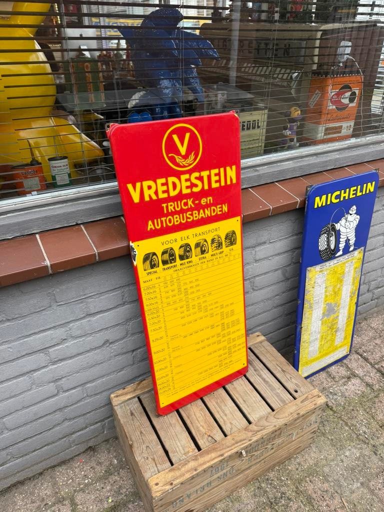 Panneau d'affichage émaillé pour pneus VREDESTEIN, Enlèvement ou Envoi, Utilisé, Panneau publicitaire