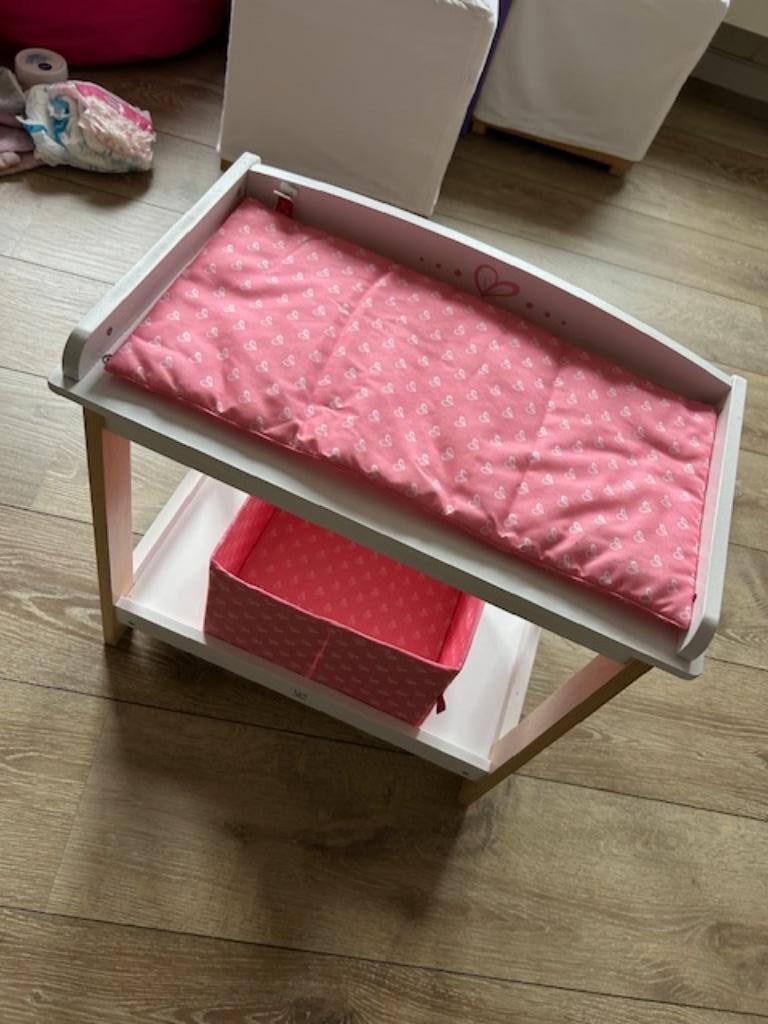 Houten verzorgingstafel Hape L49 B30 H47, Ophalen, Zo goed als nieuw, Meubelstuk of Keukentje